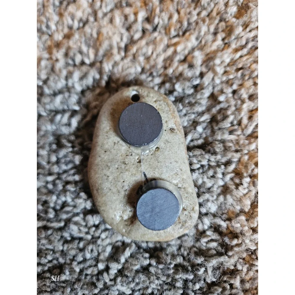 Hand Painted Owl Stone Magnet Pendant Rustic Folk Art Handmade Decor‎